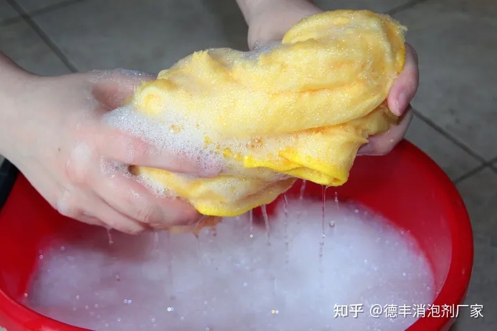 水處理(lǐ)消(xiāo)泡劑的使用領域